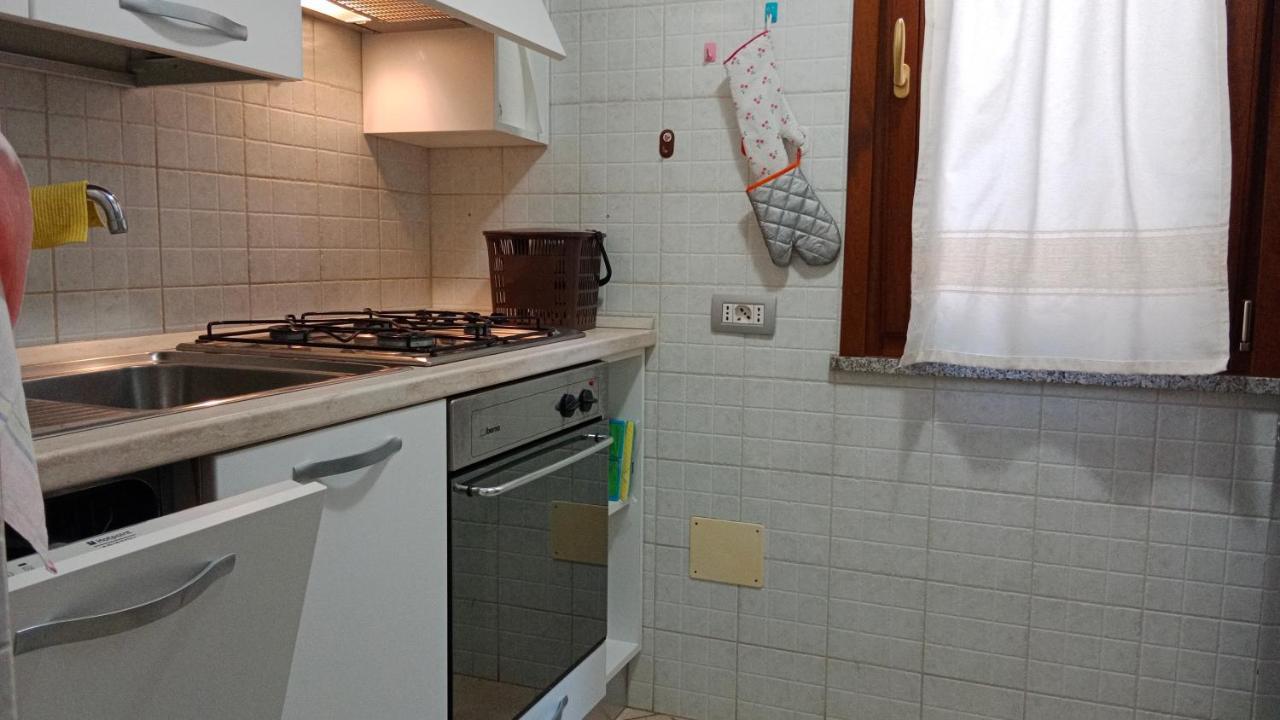 Flamingo House Apartment Cabras Exterior photo