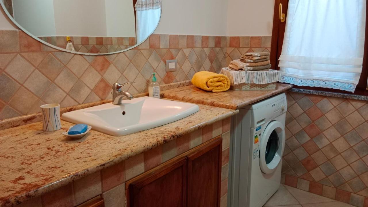 Flamingo House Apartment Cabras Exterior photo